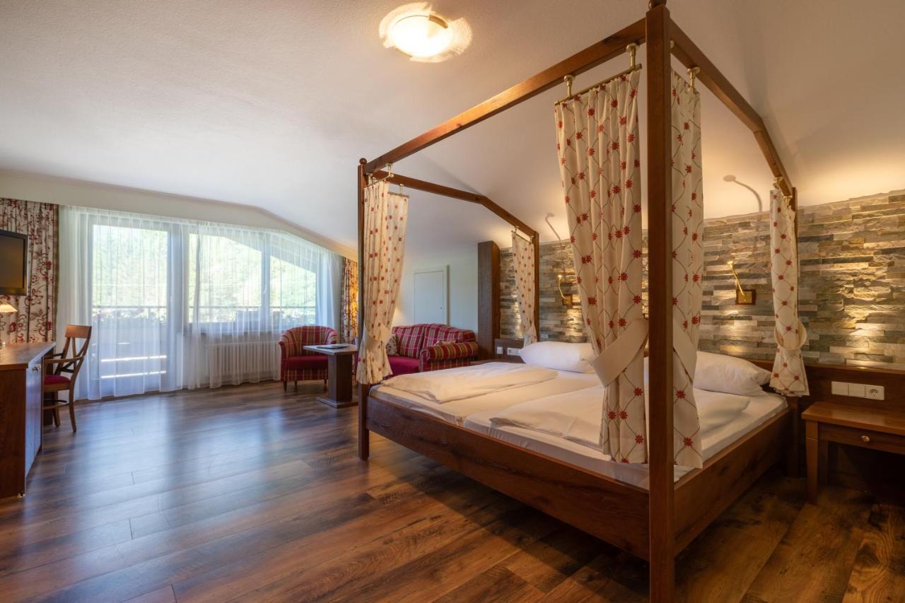 Sackmann Wanderhotel Baiersbronn Bagian luar foto