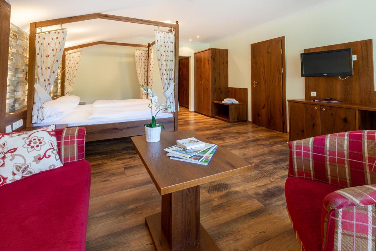 Sackmann Wanderhotel Baiersbronn Bagian luar foto