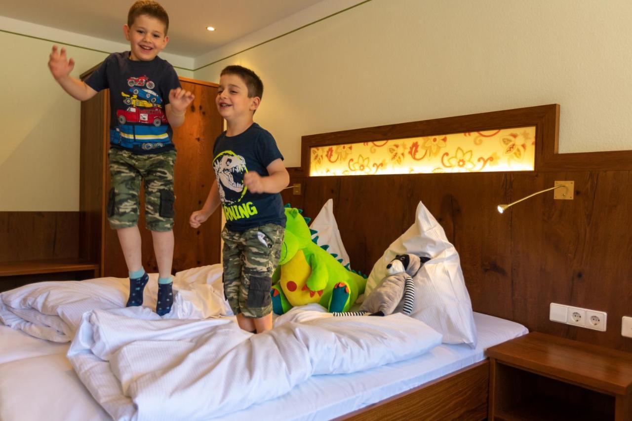 Sackmann Wanderhotel Baiersbronn Bagian luar foto