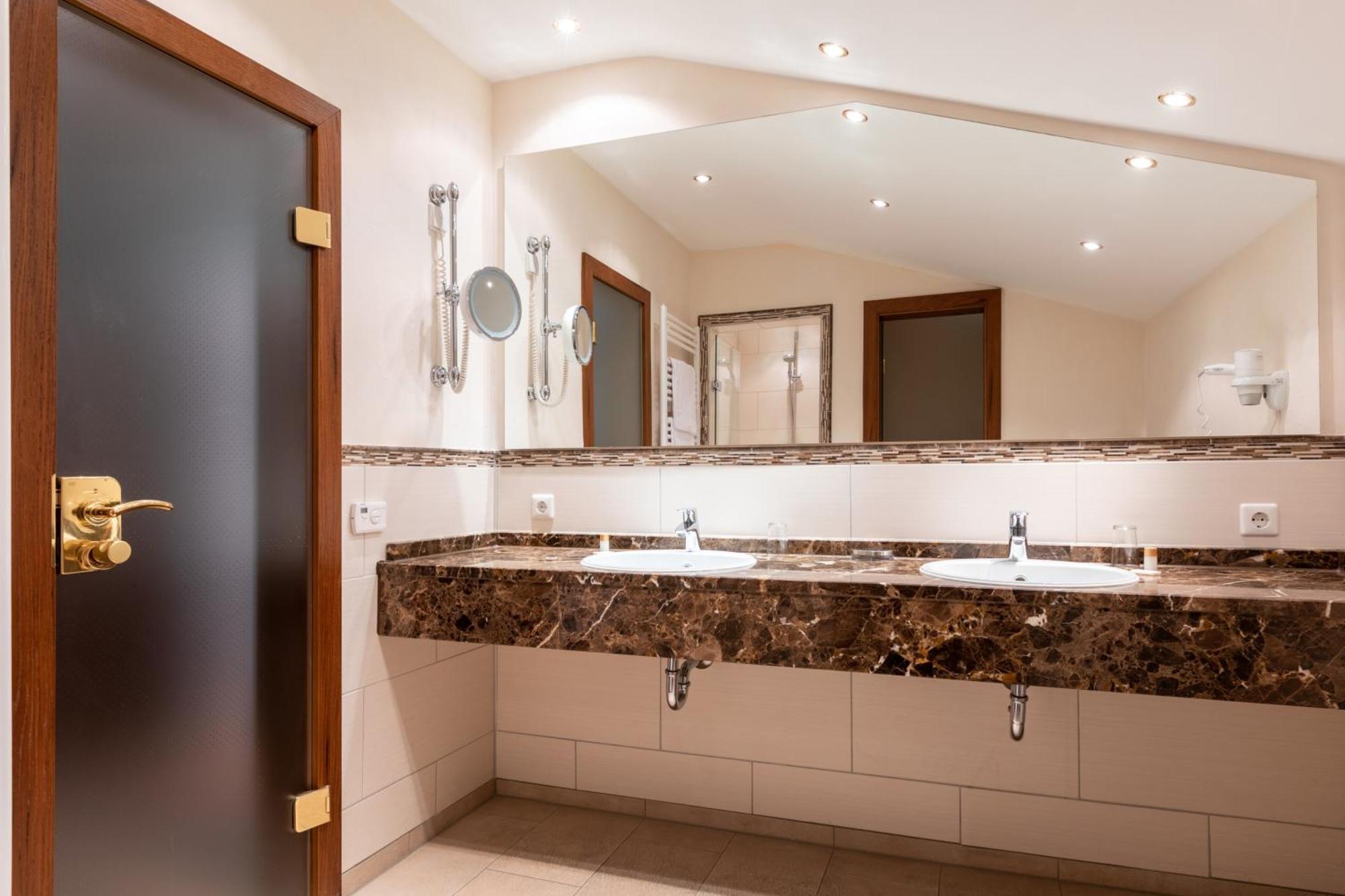 Sackmann Wanderhotel Baiersbronn Bagian luar foto