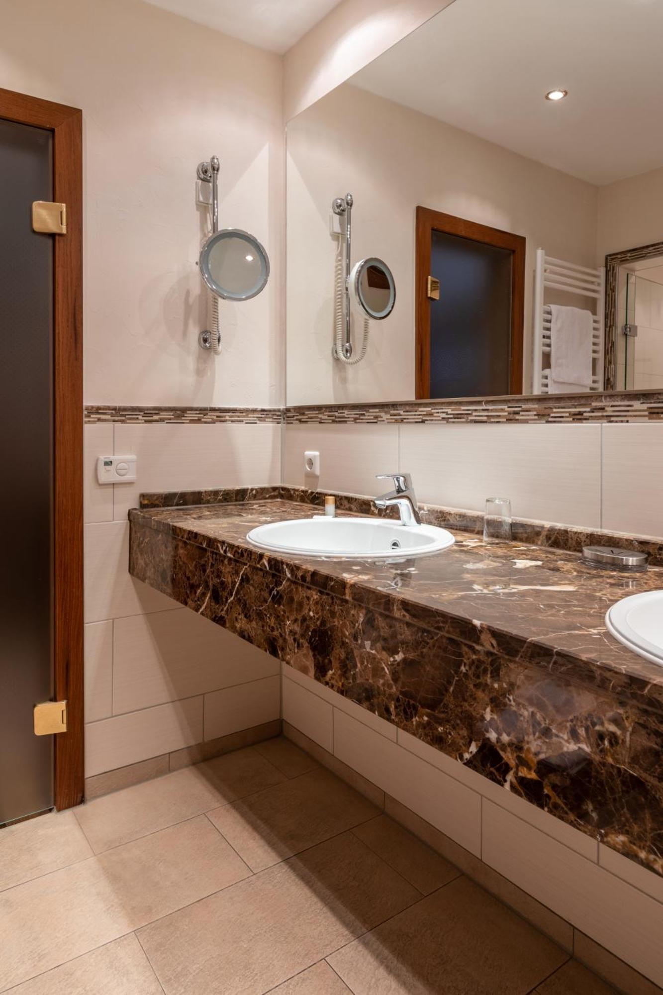 Sackmann Wanderhotel Baiersbronn Bagian luar foto