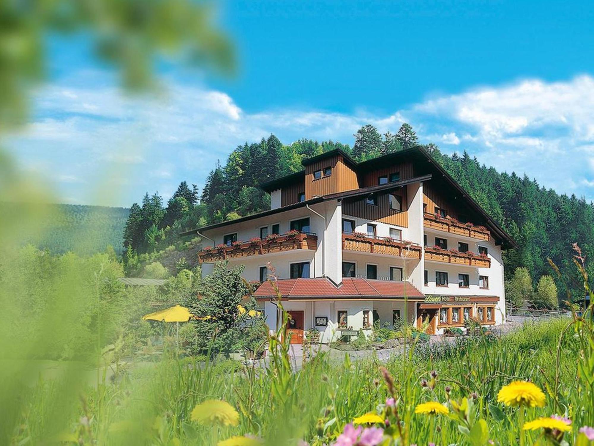 Sackmann Wanderhotel Baiersbronn Bagian luar foto
